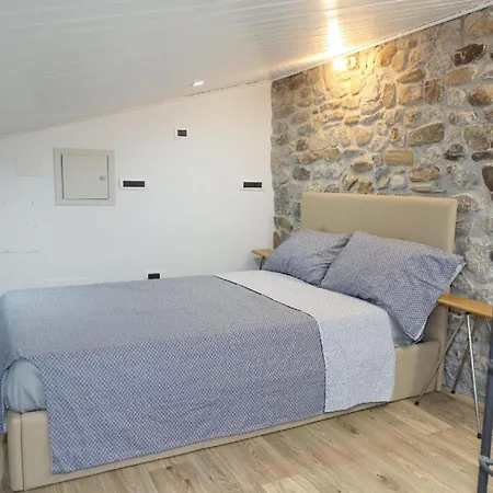 Apartment Ferienwohnung Fuer 5 Personen Ca 55 Qm In Cefalu, Sizilien Nordkueste Von Sizilien
